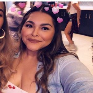 Meet your Posher, Andrea